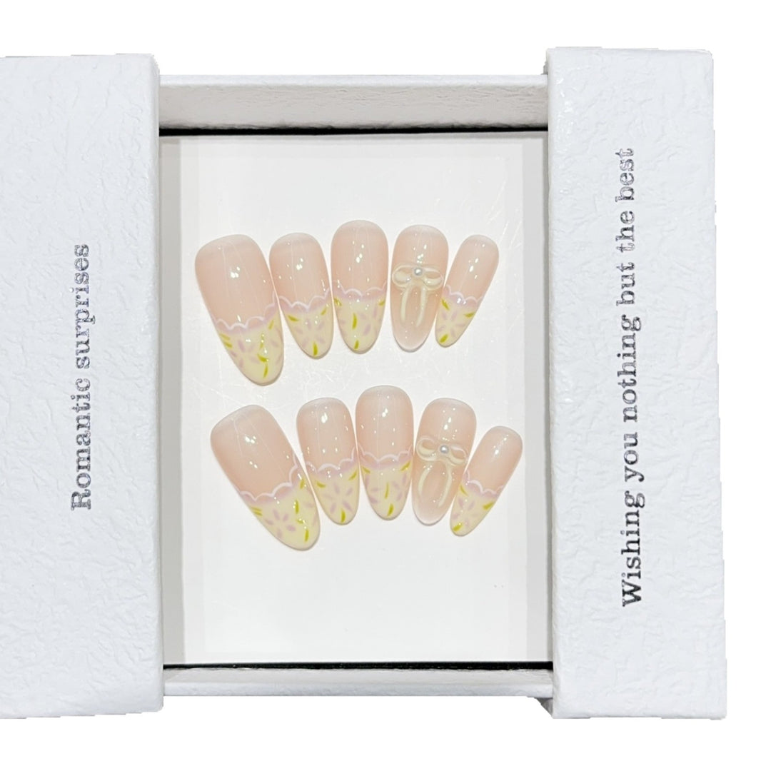 Artificial nails with romantic floral designs Stornfield