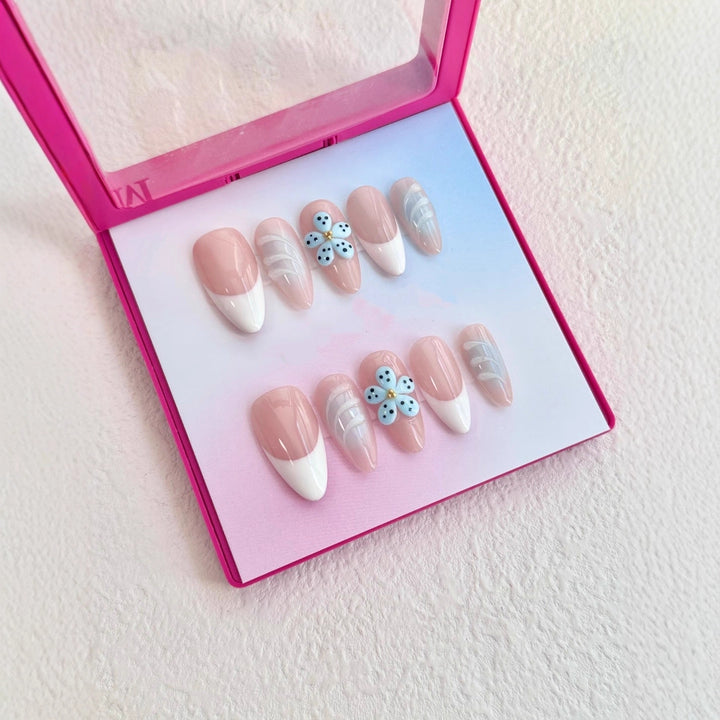 Decorative Press-On Nail Art Set with Floral and Nail Design Accents