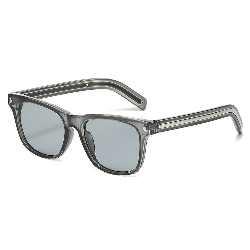 Retro-Inspired Flat Frame Sunglasses Stornfield