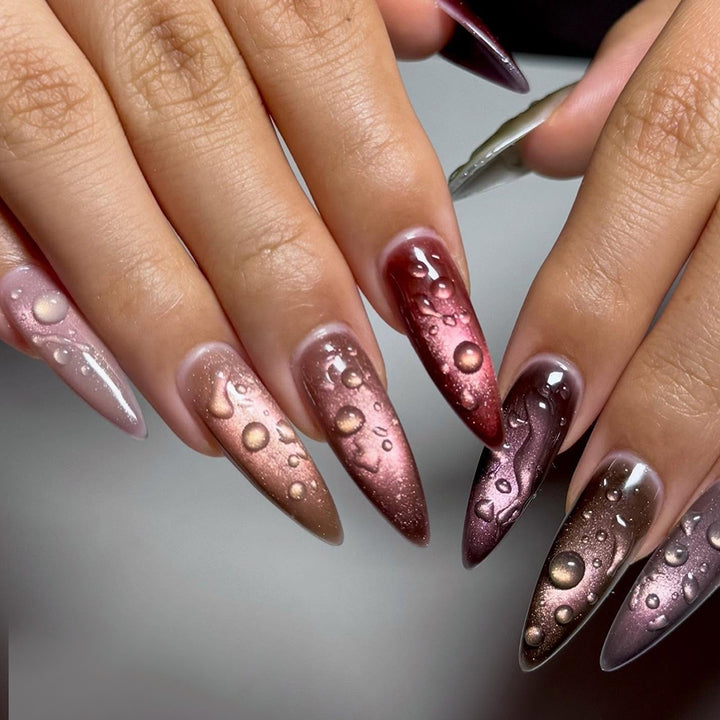 Artificial nails with trendy waterfall effect Stornfield