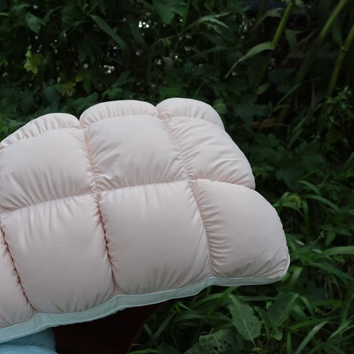 Support pillow with breathable structure Stornfield