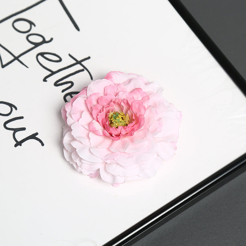 Elegant Floral Hair Accessory for Decorative Styling