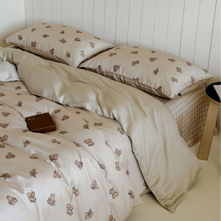 Cat Sketch Cotton Sateen Duvet Cover Set with Reversible Gingham Shams