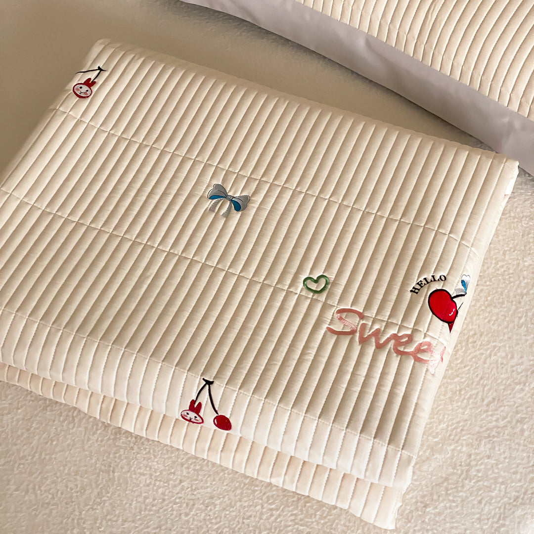 Quilted Lightweight Bedspread Set with Subtle Channel Stitching & Embroidered Mini Motifs