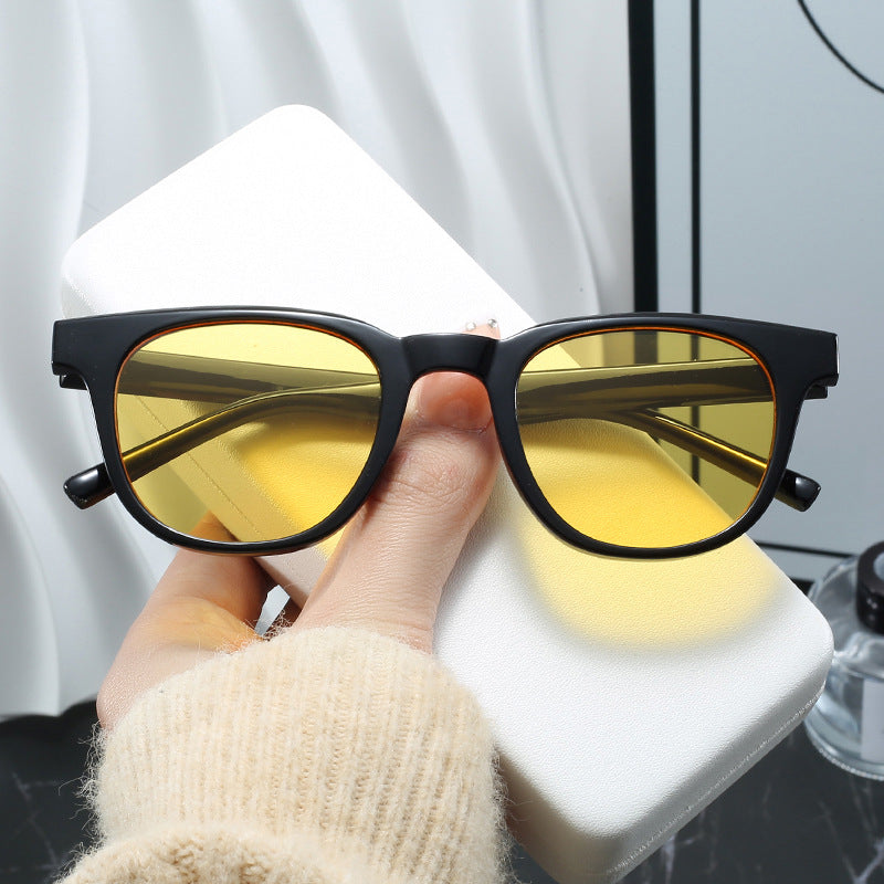 Women's fashionable cat-eye sunglasses with high-quality plastic frame Stornfield