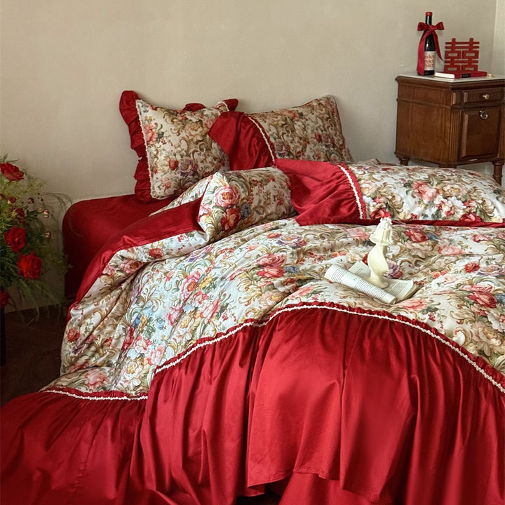 Romantic bedding set made of cotton satin with ruffles and floral jacquard