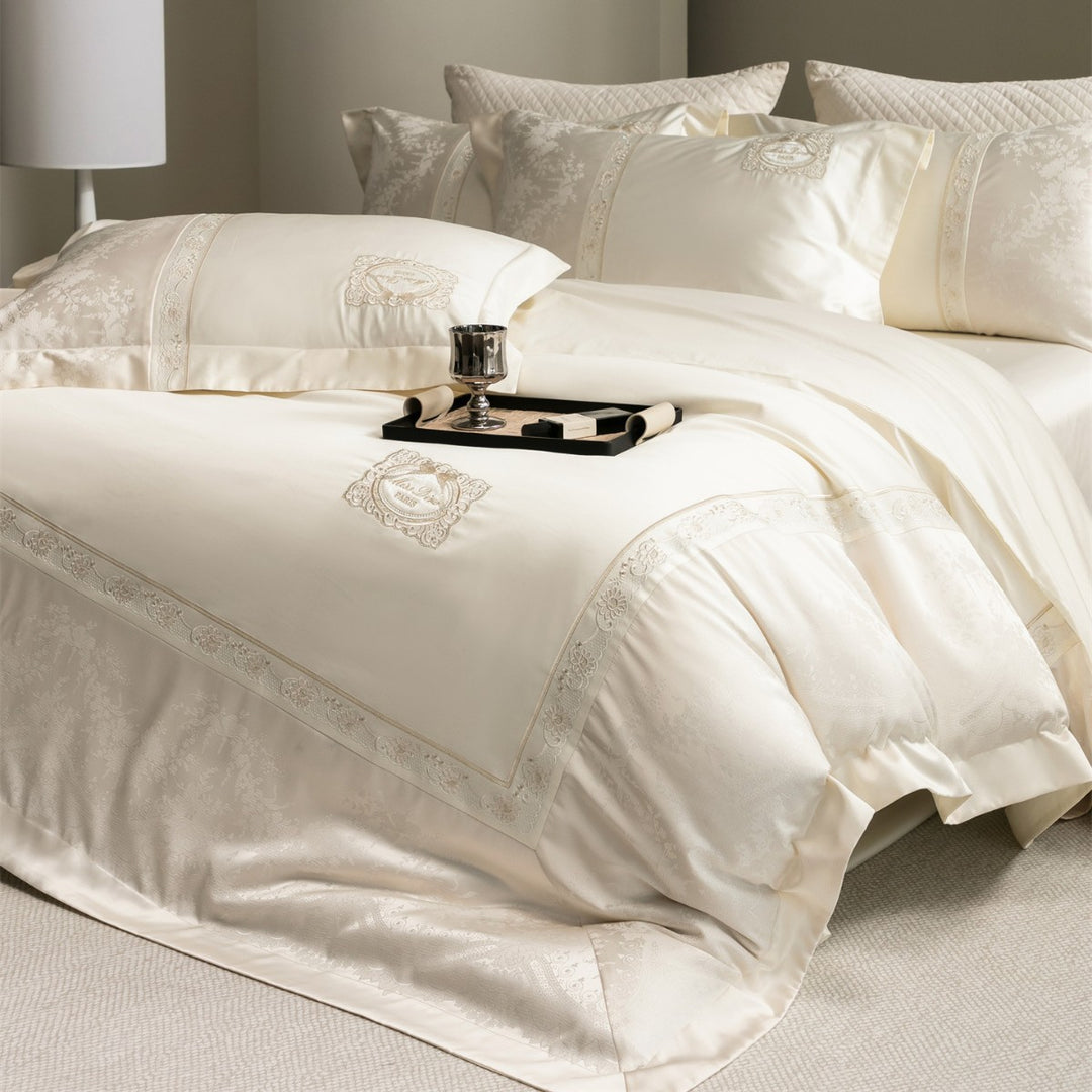 Luxurious Embroidered Satin-Jacquard Duvet Cover Bedding Set with Medallion and Lace Border