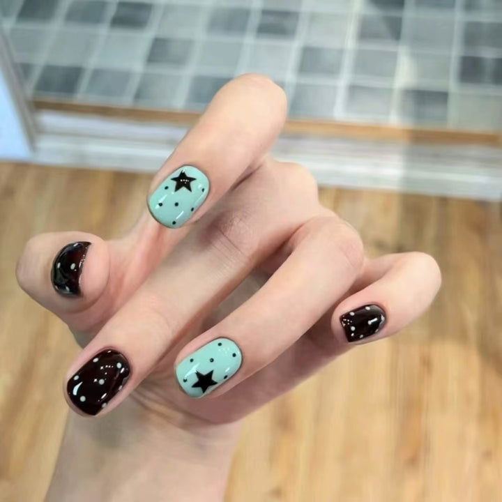Trendy Graphic Nail Art Set Stornfield