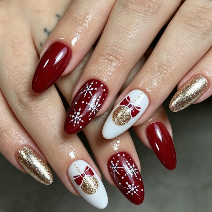 Artificial Nails in Festive Christmas Design Stornfield 1787298788