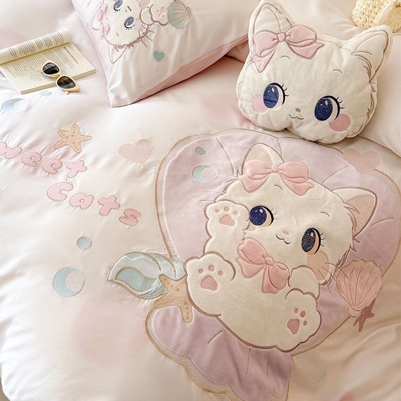 Embroidered Cotton Sateen Duvet Cover Set with Plush Appliqué Cat and Decorative Pillow Shams