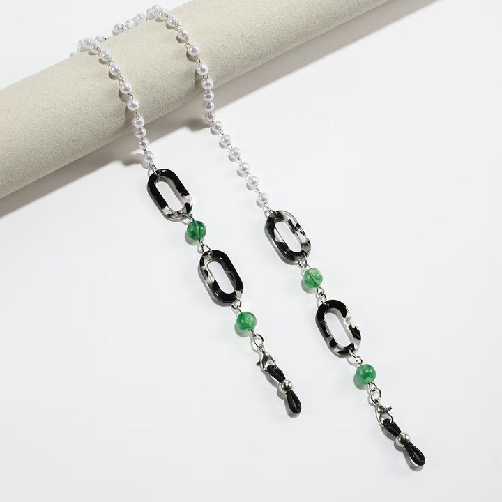 Chic Eyewear Chain with Elegant Beads Stornfield
