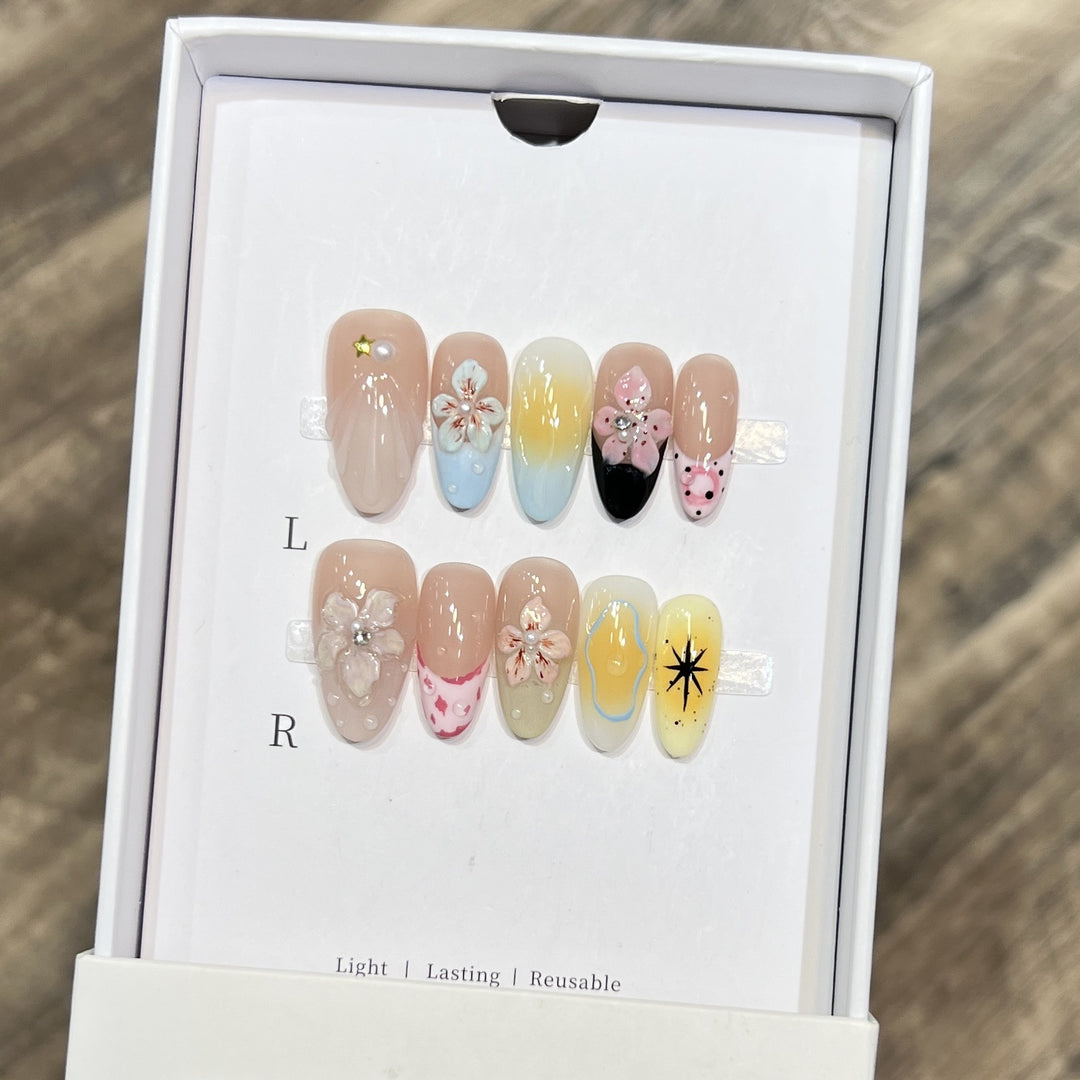 Artistic Floral Press-On Nail Art Set Stornfield