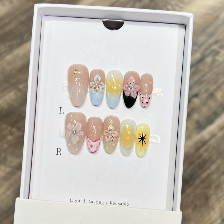 Artistic Floral Press-On Nail Art Set Stornfield