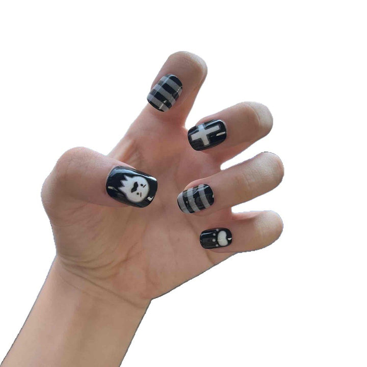 Decorative Press-On Nail Set Stornfield