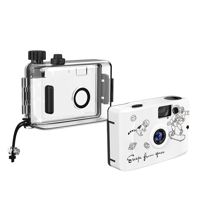 Focus-Free Disposable Underwater Camera Stornfield