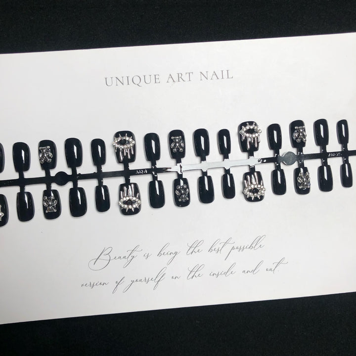 Decorative Press-On Nail Set with Elegant Metallic Accents