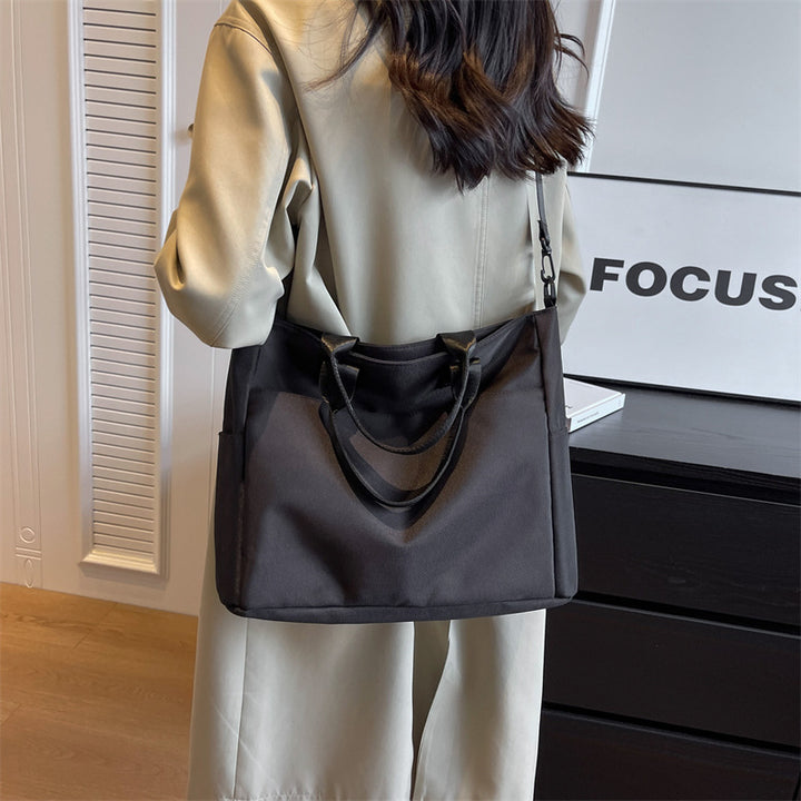 Versatile Multi-Compartment rk Tote Stornfield