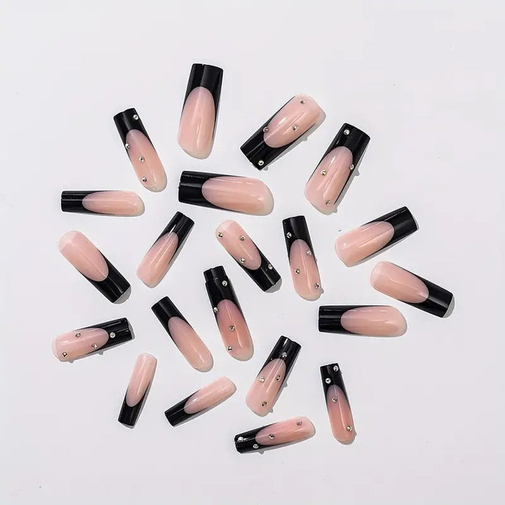 Nail art set with elegant 3D rhinestone accents Stornfield