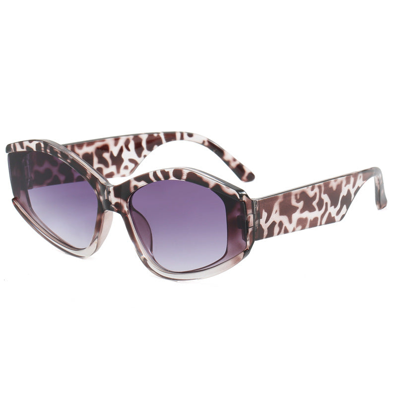 Women’s fashionable sunglasses with distinctive, futuristic design Stornfield