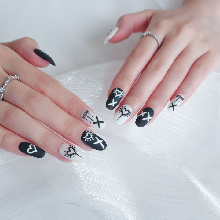 Creative Graphic Press-On Nails