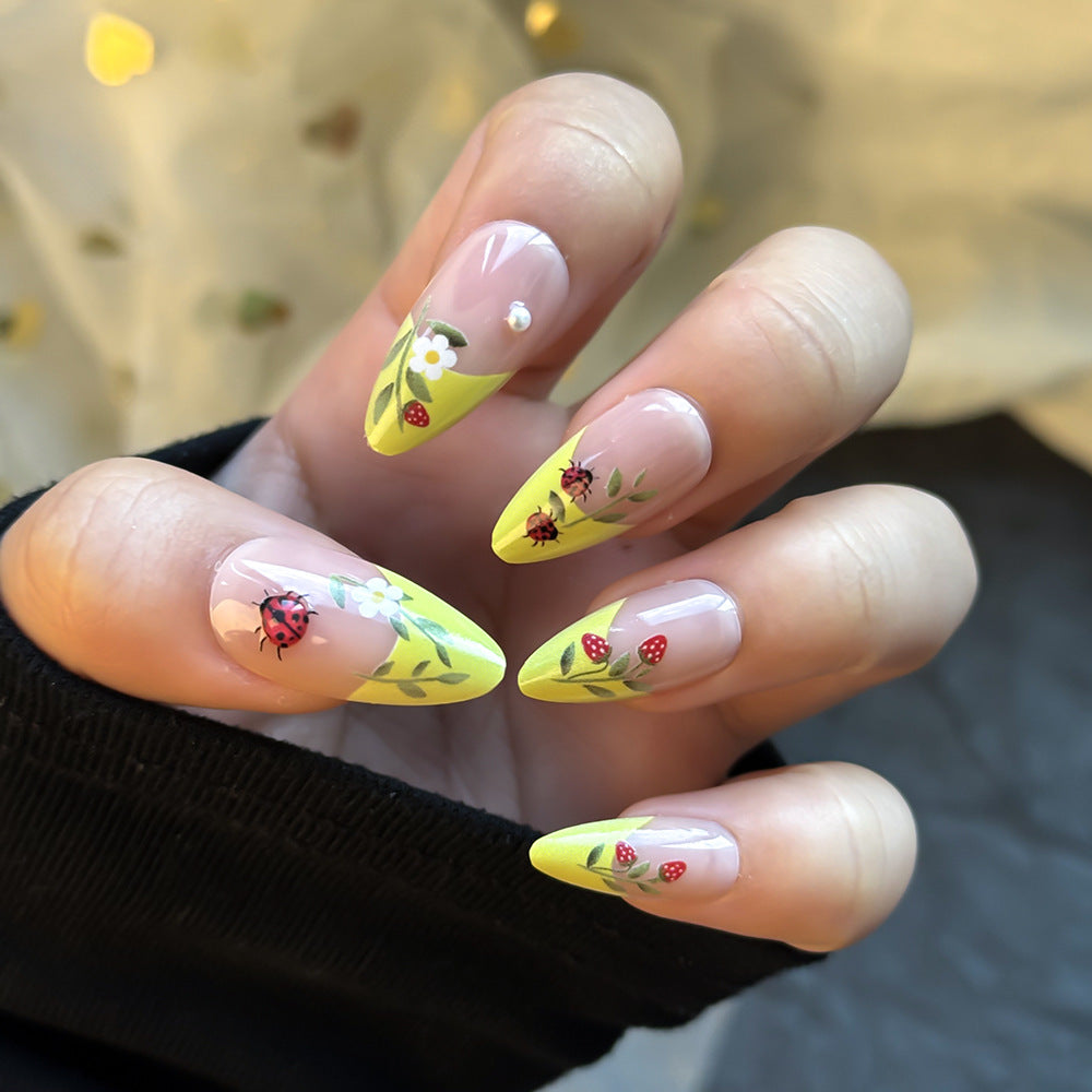 Decorative Floral Press-On Nail Set Stornfield