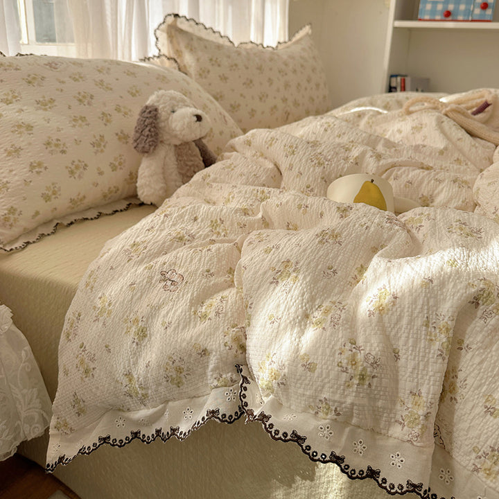 Vintage Floral Patchwork Bedding Set