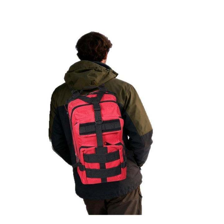 Multifunctional sports bag with adjustable shoulder straps and multiple compartments Stornfield