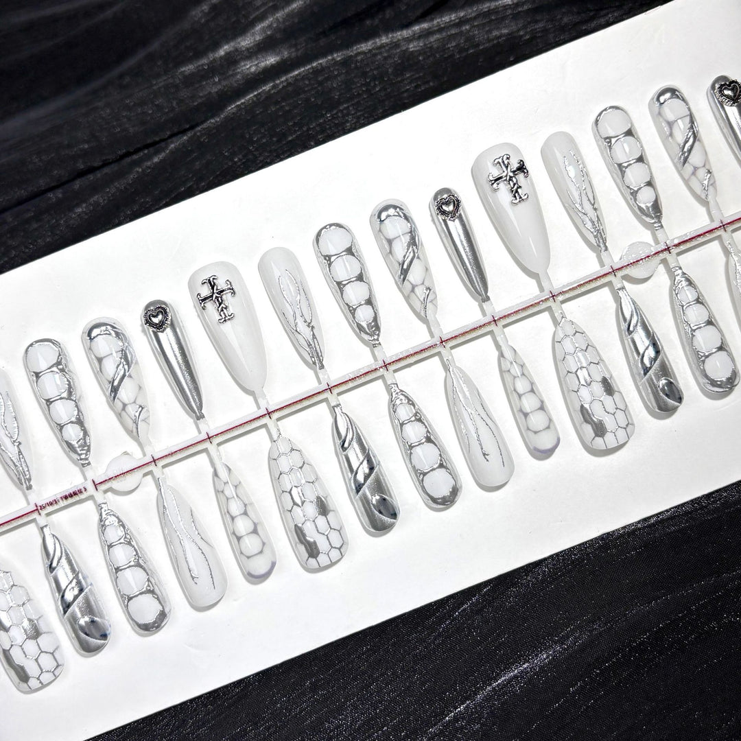Elegant Polka Dot and Lace Press-On Nail Set