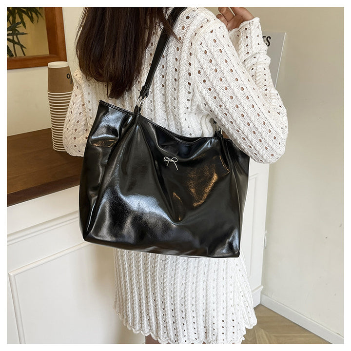Elegant Glossy Hobo Handbag Stornfield