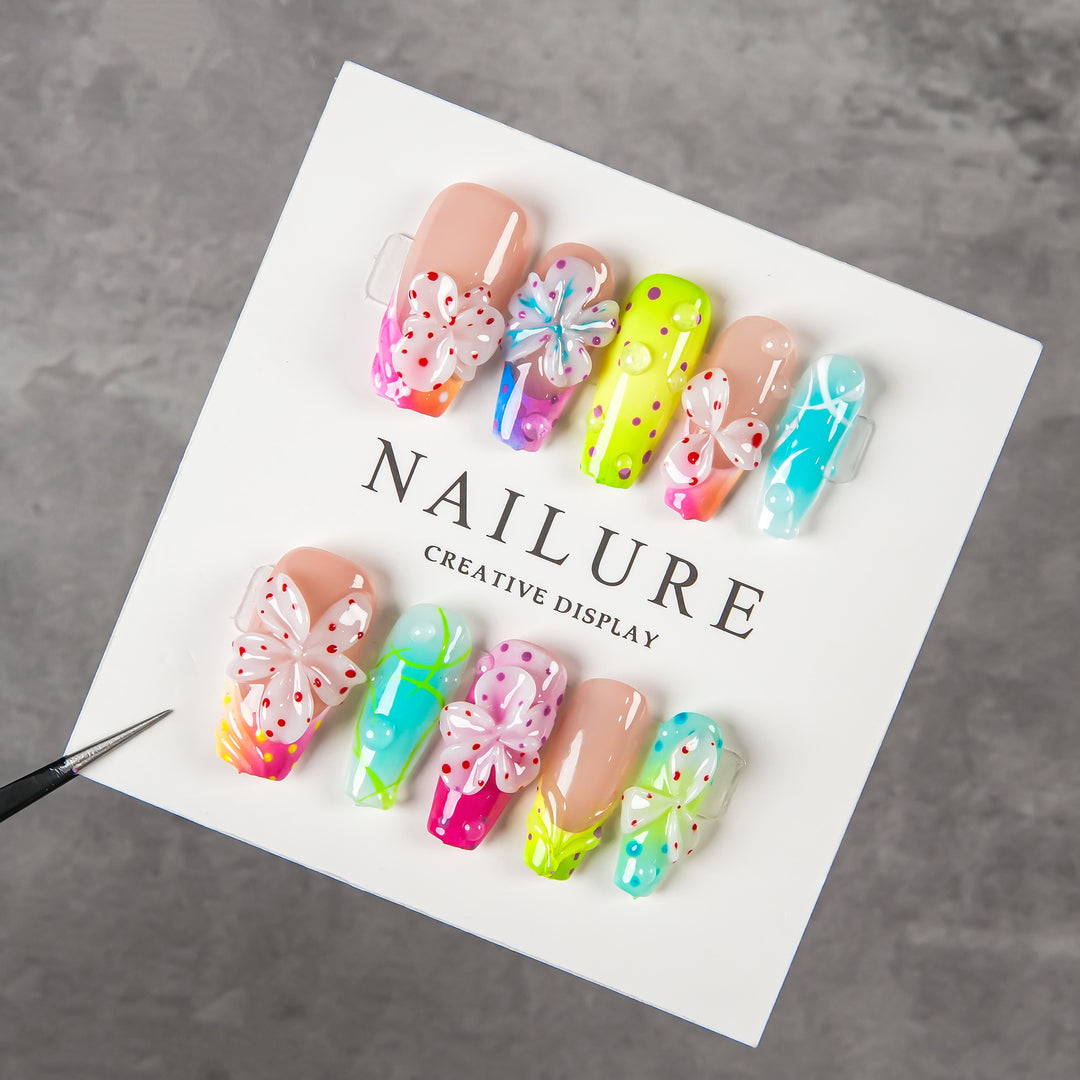 Artistic Floral Design Press-On Nail Set  1791254781