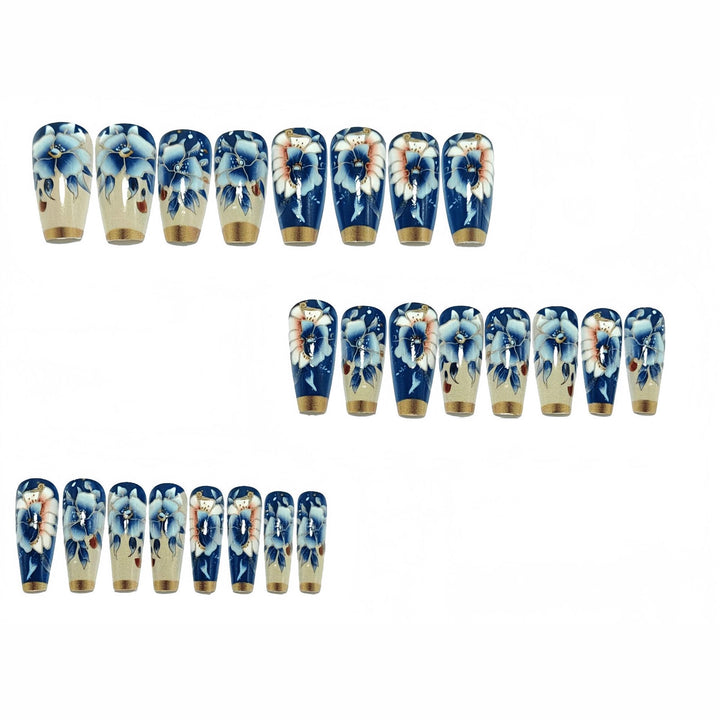 Deluxe artificial nails with floral accents Stornfield