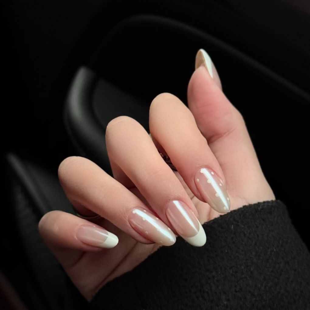 Elegant French Tip Press-On Nail Extensions