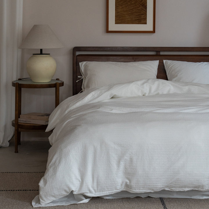 Waffle-Jacquard Cotton Duvet Cover Set with Corner Tie Pillowcases