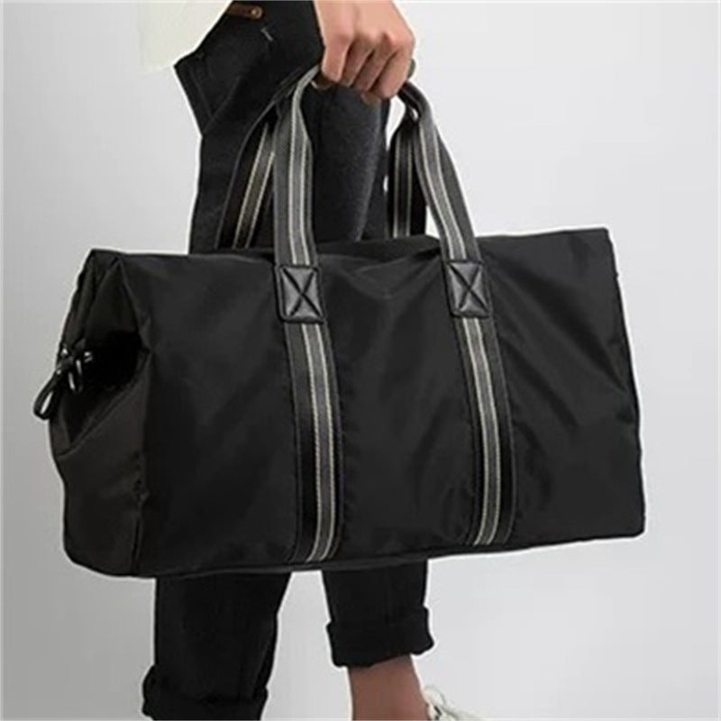 Spacious travel bag Stornfield
