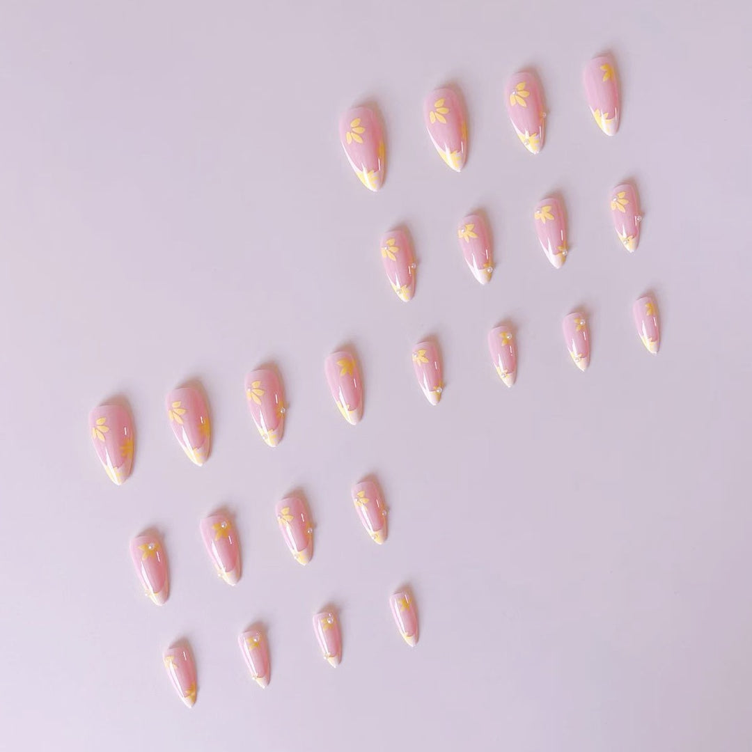 Artificial Nail Set with Floral Accents Stornfield