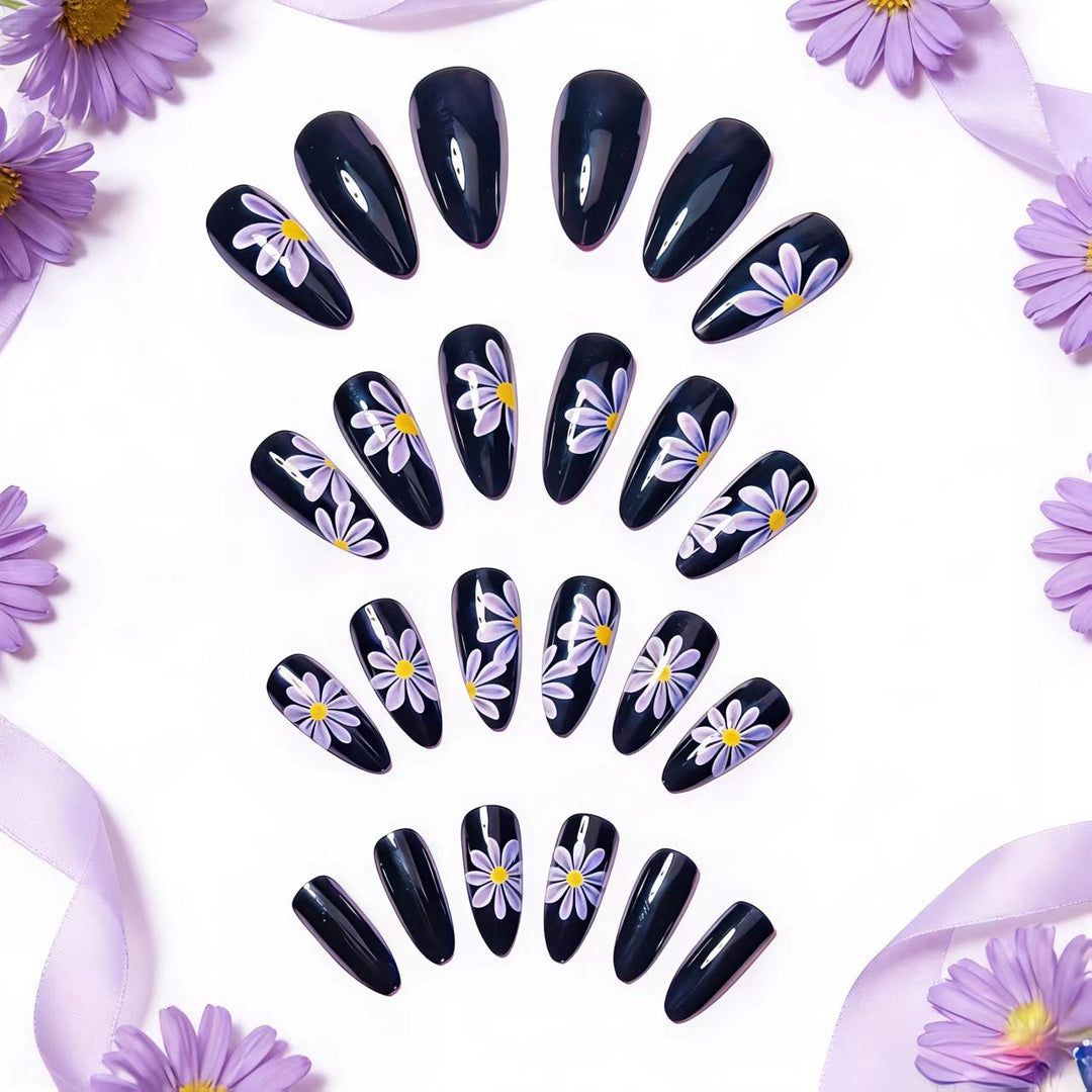 Artificial nails with floral patterns and elegant design Stornfield