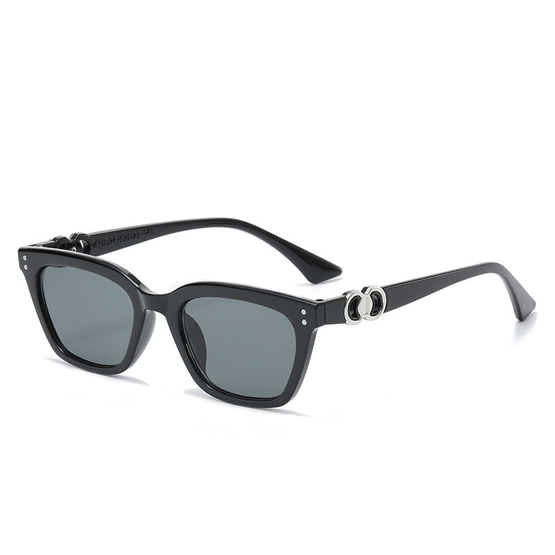 Women Elegant and fashionable sunglasses with decorative metal frame Stornfield