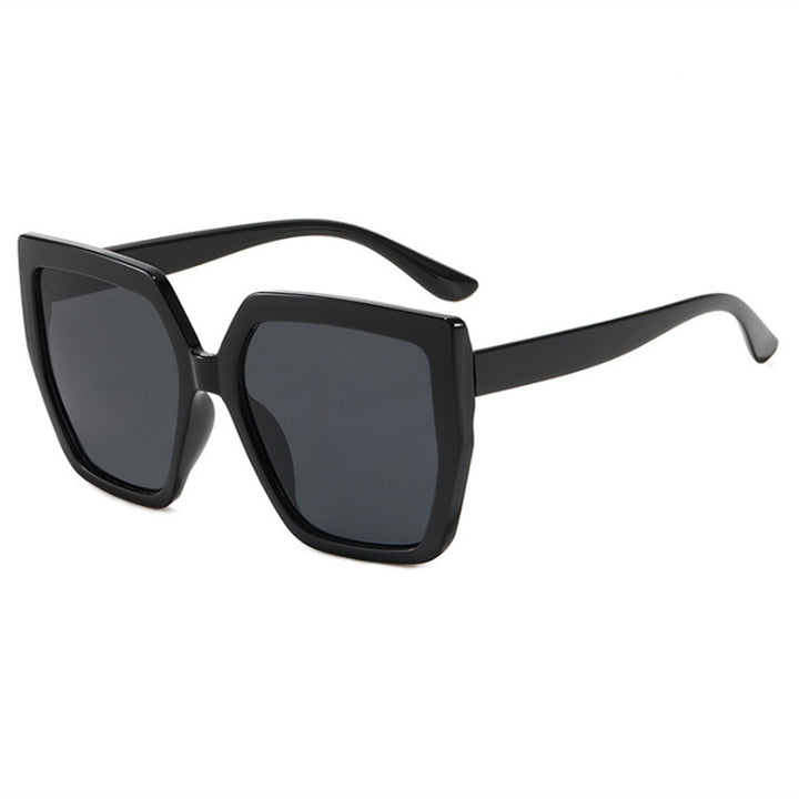 Ladies elegant oversized sunglasses with luxurious frame Stornfield