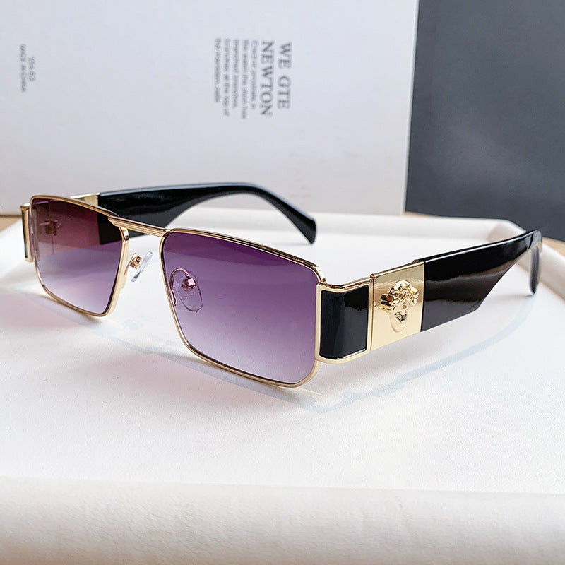 Women's designer sunglasses with luxurious frame and trendy cut Stornfield