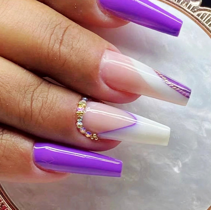 Artificial nails with stylish geometric accents Stornfield