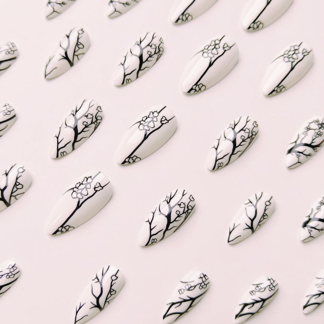 Artificial nails with elegant floral design Stornfield