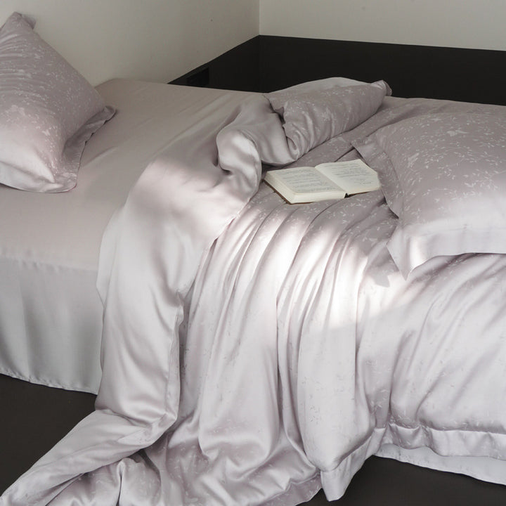 Hotel-Style Satin-Feel Duvet Cover and Pillowcase Set with Hidden Closure