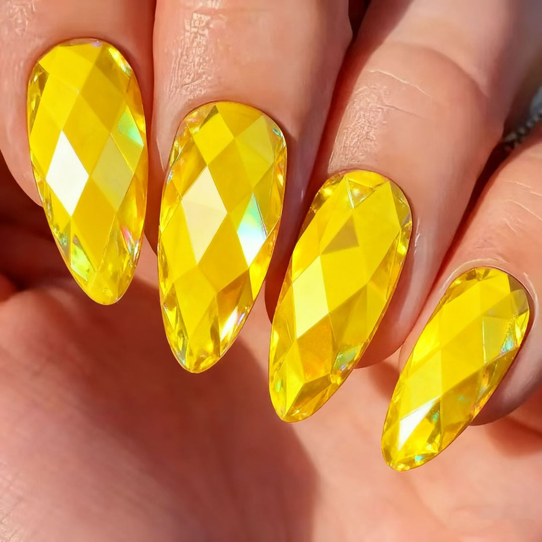 Eye-catching 3D art nails in crystal design Stornfield