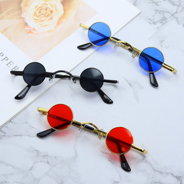 Retro-Inspired Round Metal Frame Sunglasses Stornfield