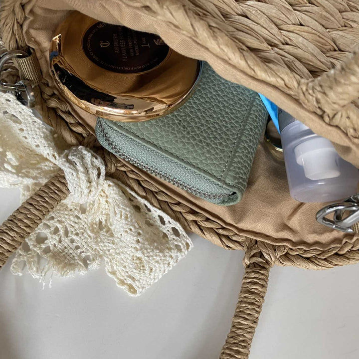 Playful basket bag with lace ribbon Stornfield