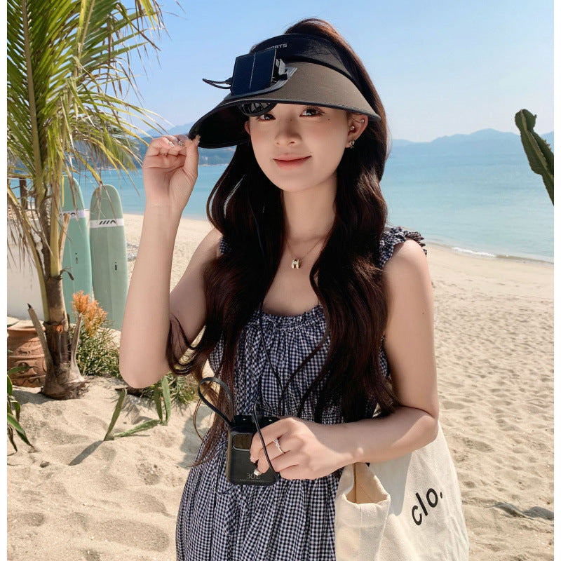 Adjustable sun visor for with integrated smartphone holder and UV protection Stornfield