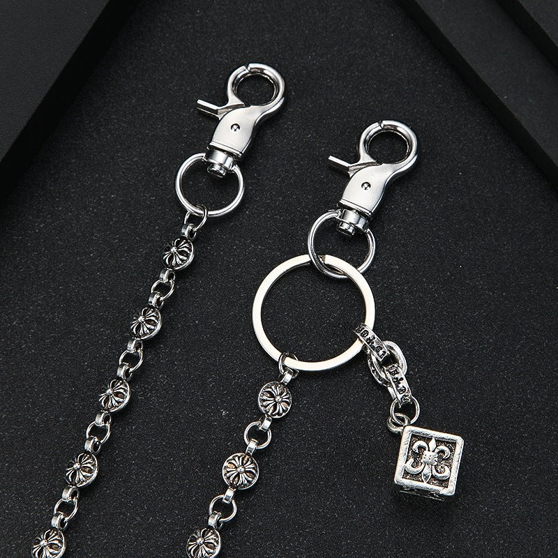 Fashionable keychain with filigree chain design Stornfield