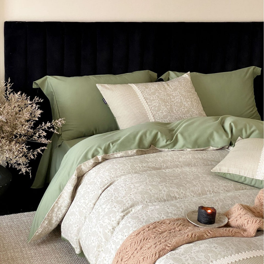 Reversible Paisley Cotton Sateen Duvet Cover Set with Lace Trim