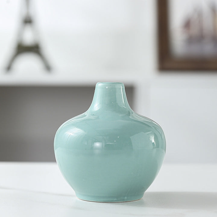 Elegant Ceramic Flower Bud Vase Stornfeild