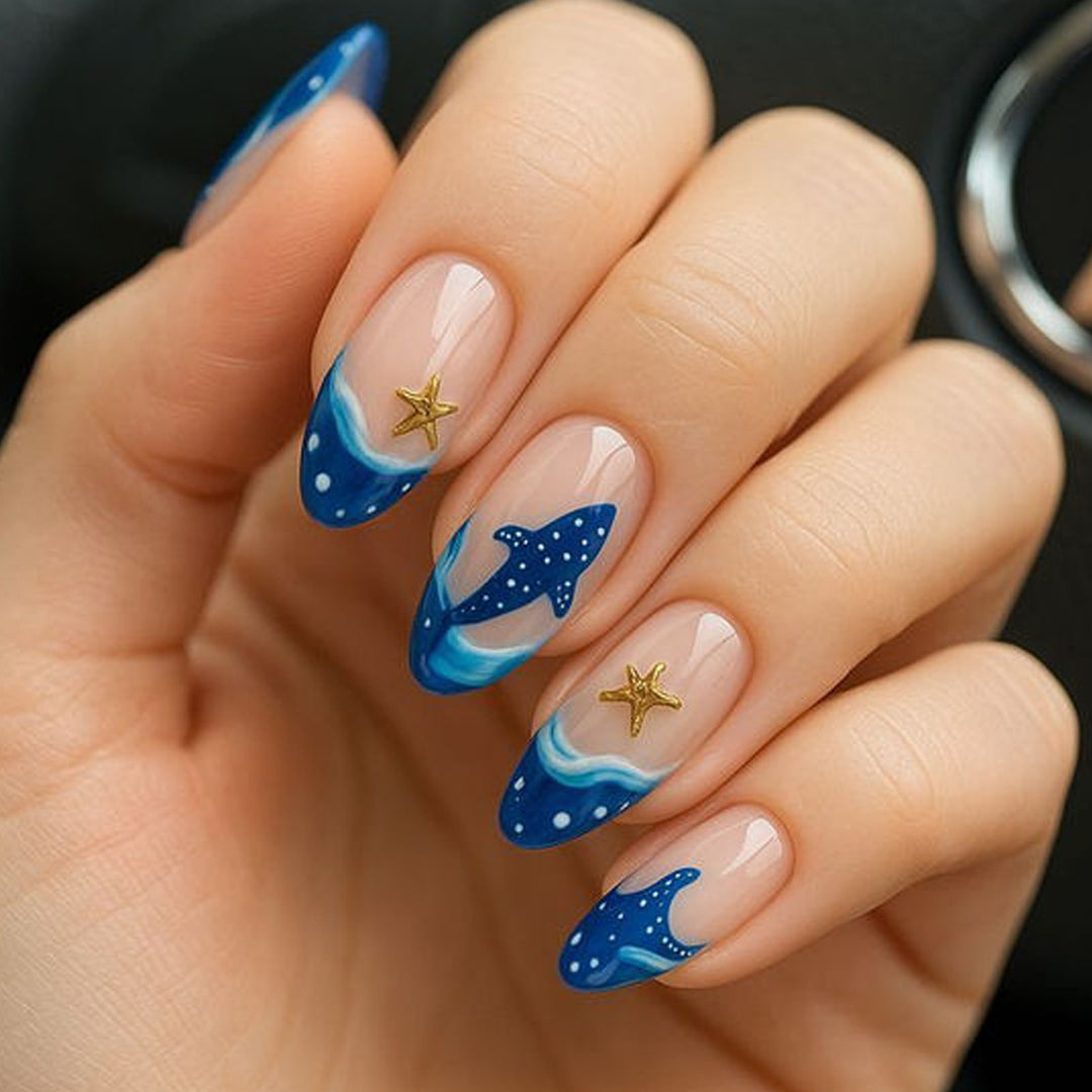 Artistic Ocean-Themed Nail Art Set Stornfield